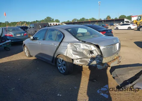 2008 Honda Accord 2.4 Ex z USA, uszkodzony, nr VIN 1HGCP26758A099270